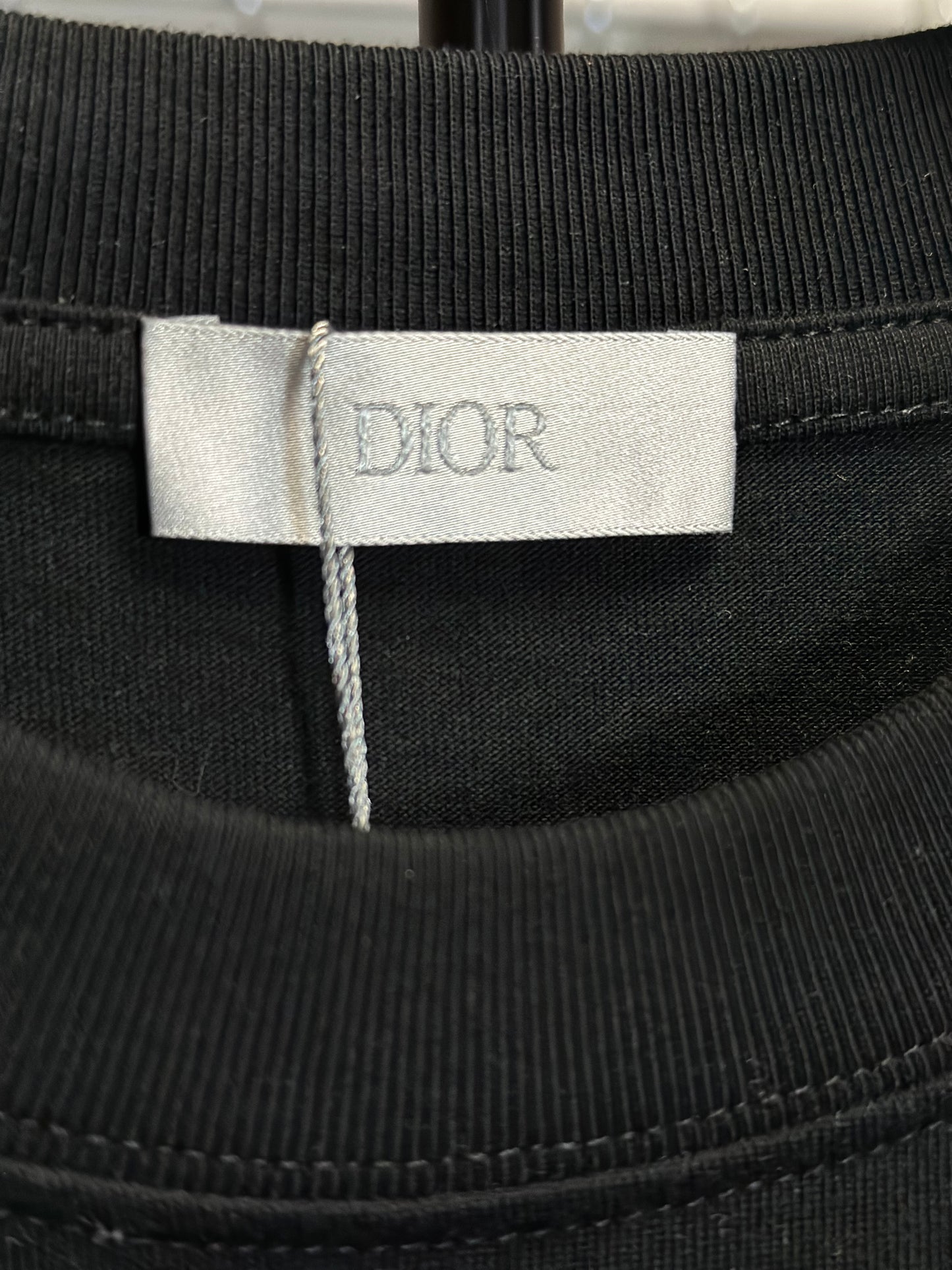 Playera Dior Negra “Christian Dior Sea” con Estampado Dorado – Edición Exclusiva