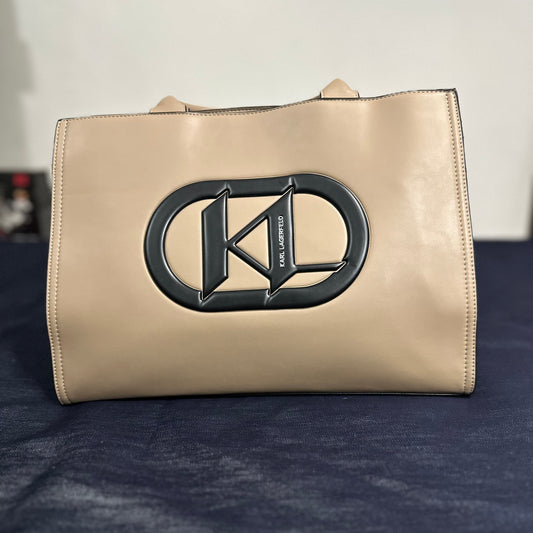 Bolso Tote Karl Lagerfeld Beige con Logotipo 3D – Elegancia Urbana